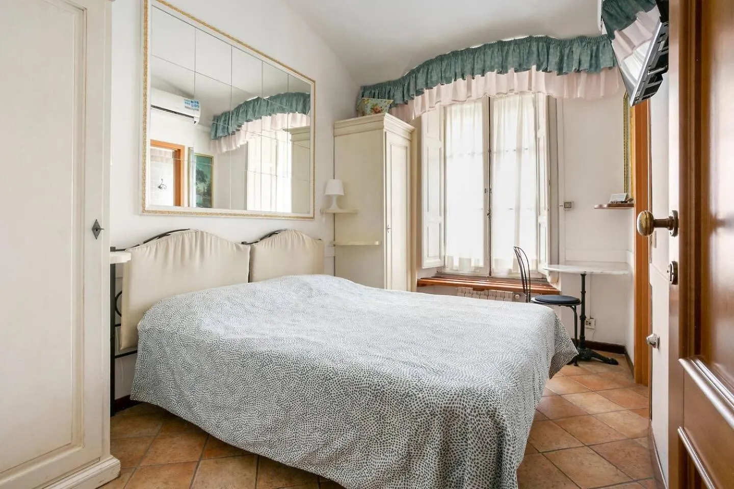 Scipioni Suites Rome 2*,